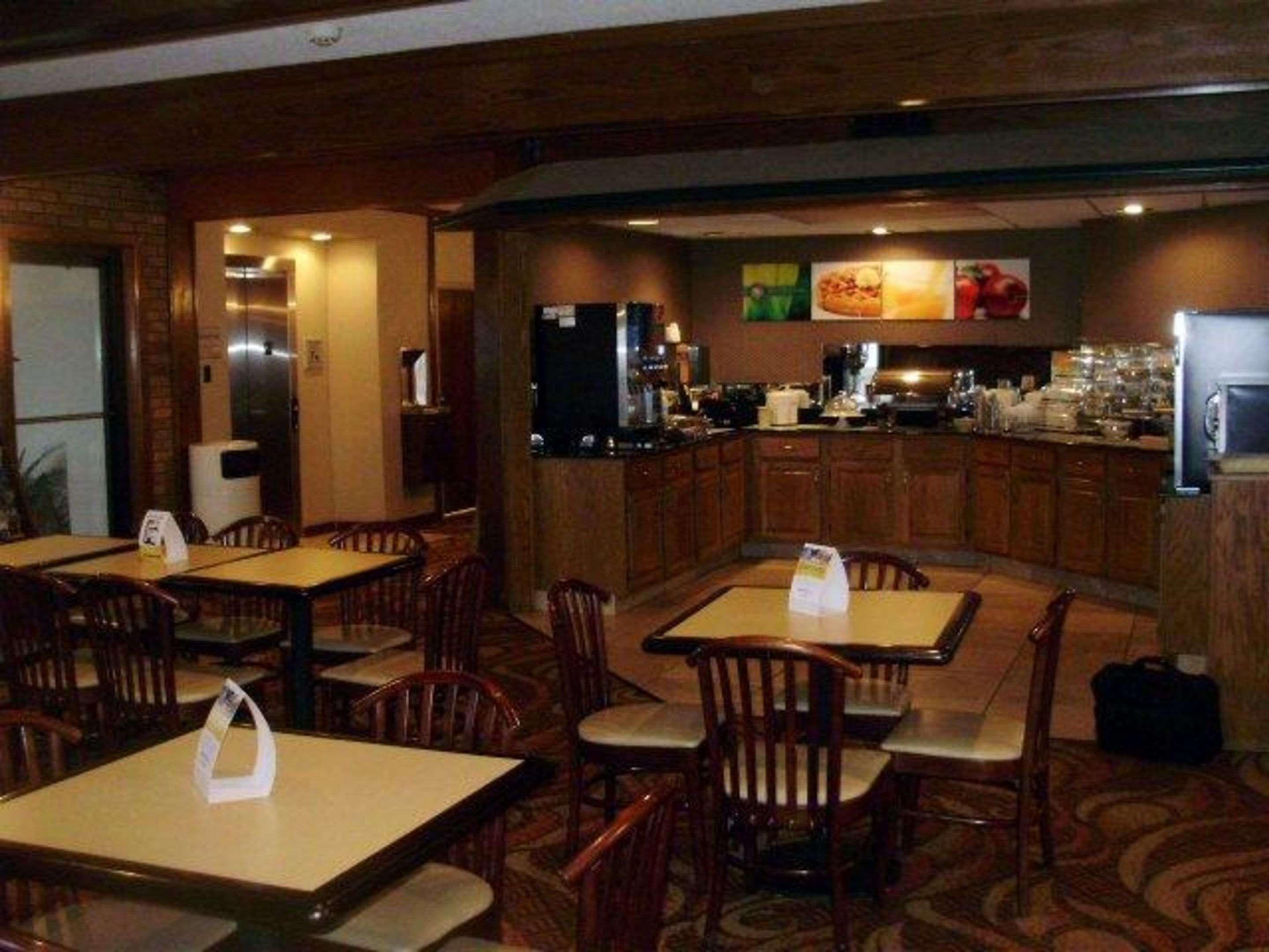 Quality Inn & Suites Searcy I-67 Eksteriør bilde